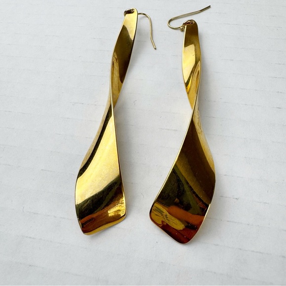 Robert Lee Morris RLM Soho gold toned confetti twist dangling earrings - Picture 5 of 7